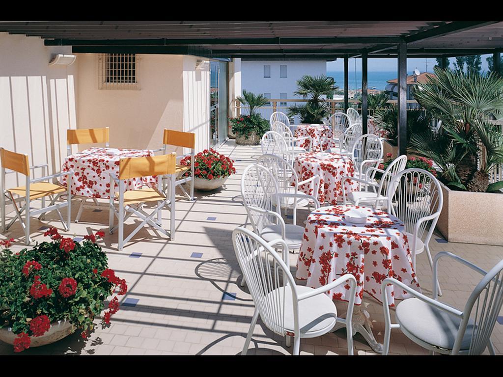 Hotel Emma Nord Rimini Exterior photo