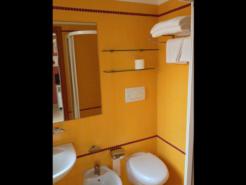 Hotel Emma Nord Rimini Room photo